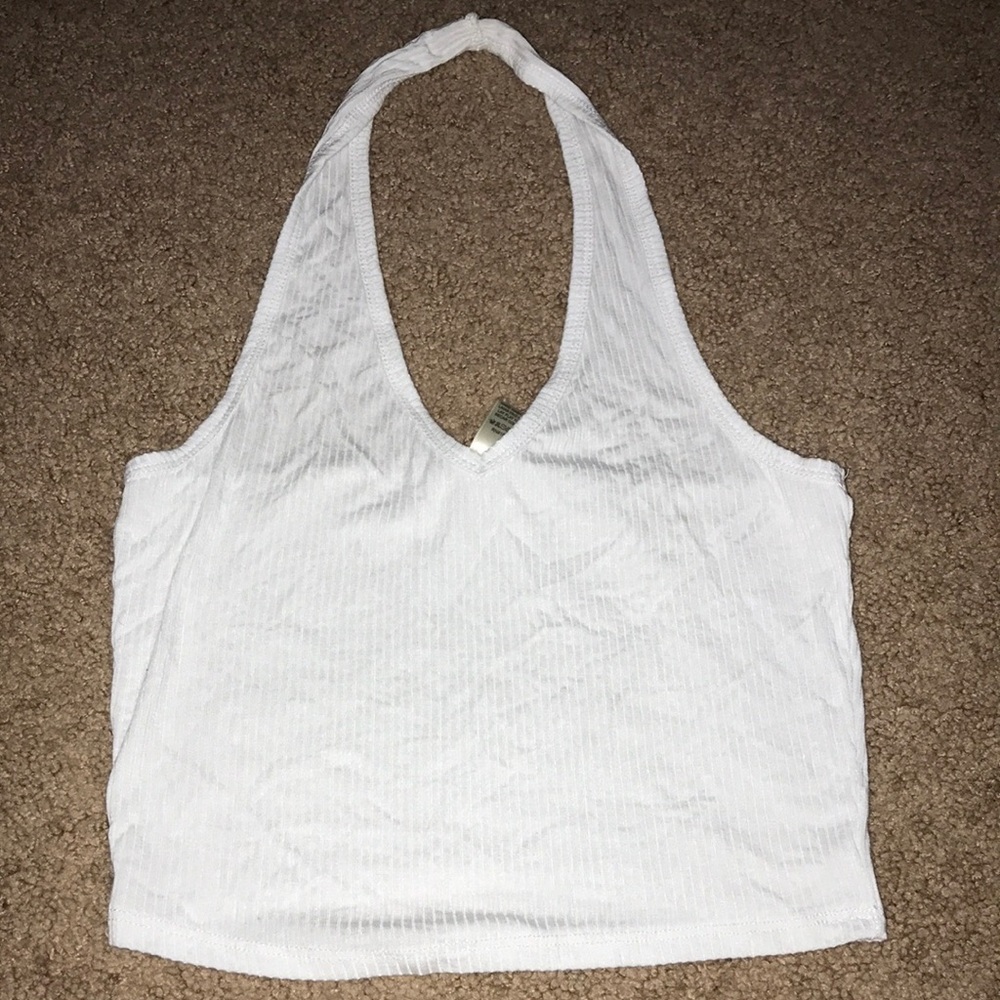 ⭐️ 3/$10 White Halter Top ⭐️